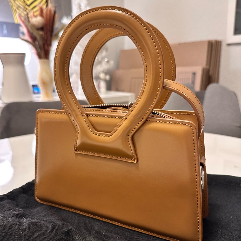 Small Ana in Smooth Brown Leather in Dulce de Leche
